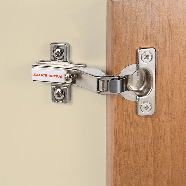 SELF-CLOSING Series 600 Mini hinges - 94° opening - Positive angled application-1