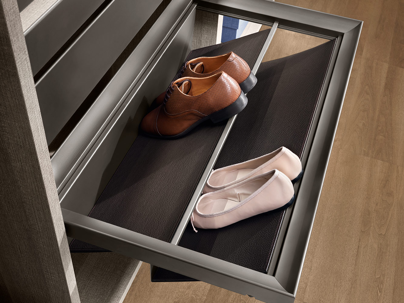 EXCESSORIES - PULL-OUT Metal shoe rack for drawer