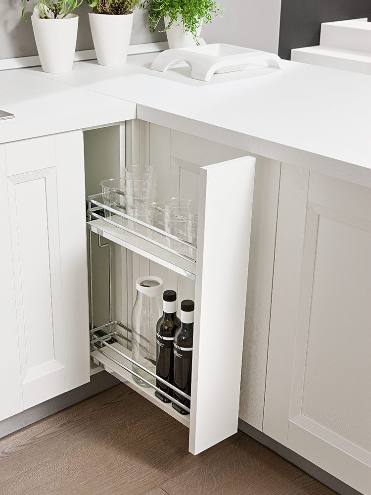 KITCHEN SPACE ORGANIZERS Pull-out organizer