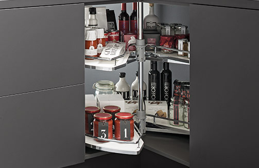 Runners and space organizers - Pull-out shelf - SALICE